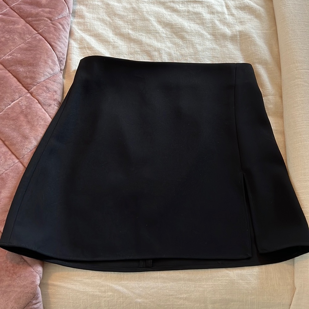 Zara black mini skirt with slit